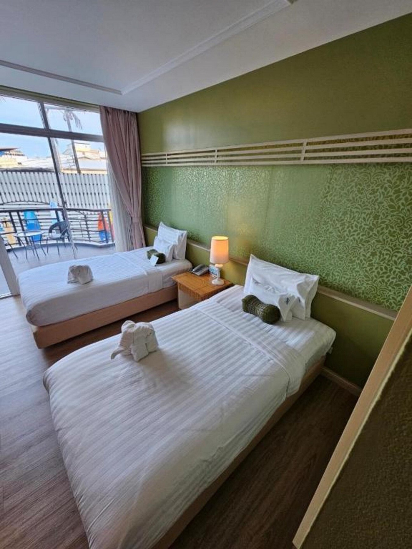 Pool Terrace Twin Room