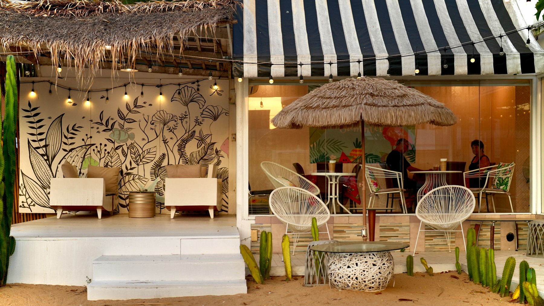 Helio Restaurant & Cafe